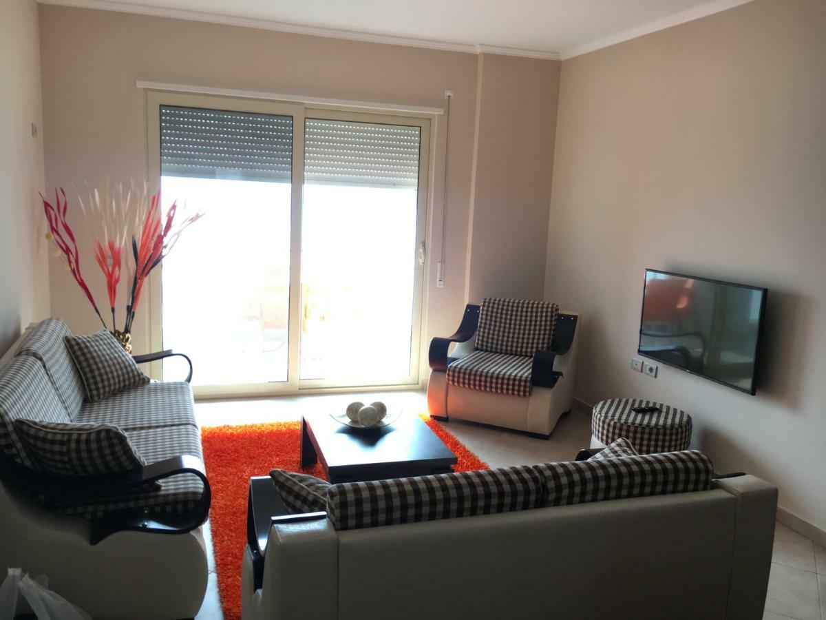 Sunny Beach Apartment Vlora Bagian luar foto