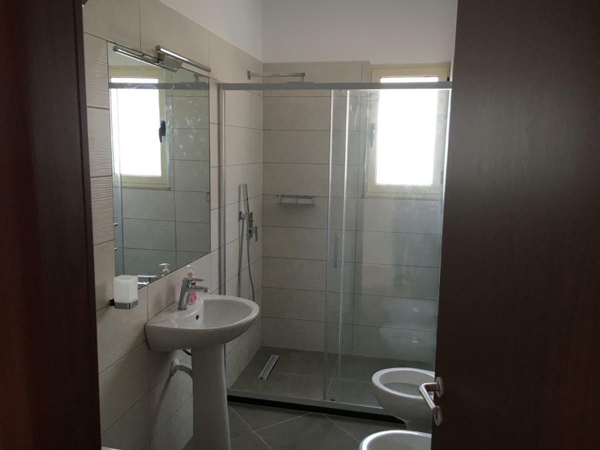 Sunny Beach Apartment Vlora Bagian luar foto