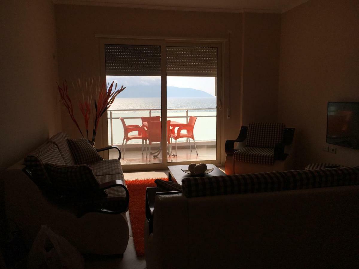 Sunny Beach Apartment Vlora Bagian luar foto