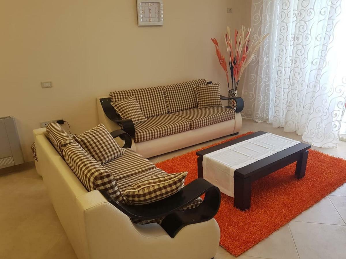 Sunny Beach Apartment Vlora Bagian luar foto