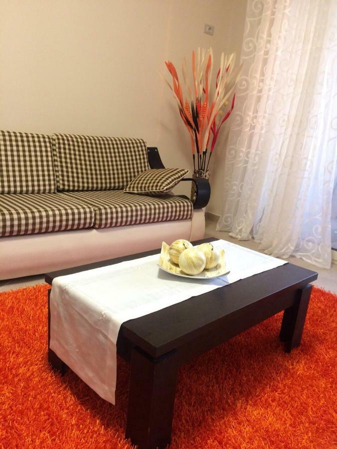 Sunny Beach Apartment Vlora Bagian luar foto
